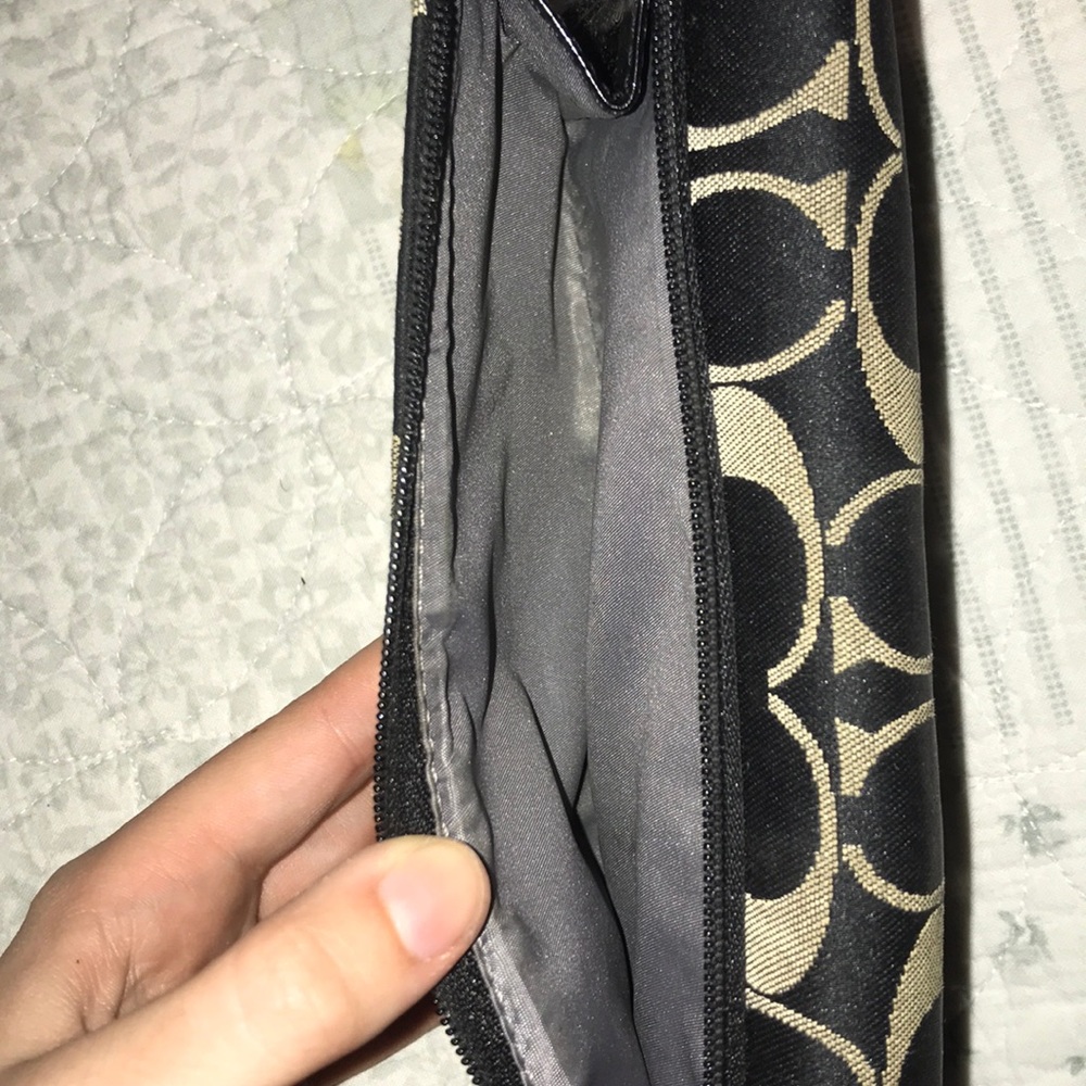 Coach Wallet - Picture 3 of 7